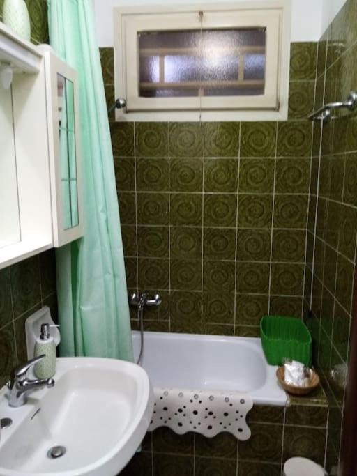 Ampio Monolocale Con Terrazzo - A 2 Passi Dal Mare Apartamento Latte Exterior foto